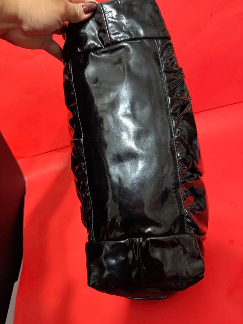 GUCCI Hysteria Patent Leather Handbag - Picture 9 of 14